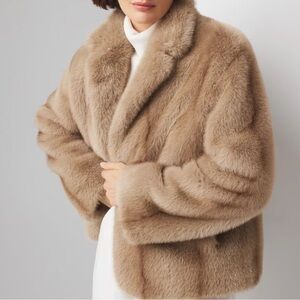 White House Black Market Faux Fur Coat size M Brown Teddy Bear